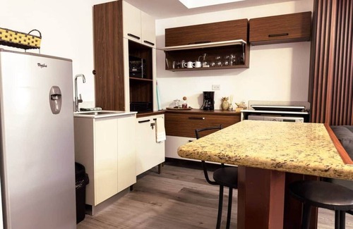 Barrio Escalante Apartment | Stunning Sunset View Apartment with Free Parking