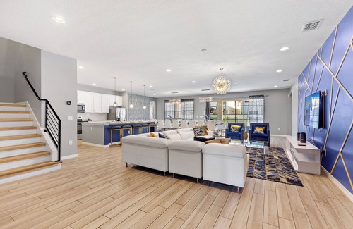Loughman Villa | Stunning Themed Villa, Family Friendly-15 Bedrooms, Theater-Game Rm, Sleeps 32