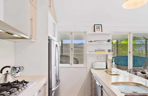 Mosman House | Stunning Three Bedroom Home in Mosman with Pool