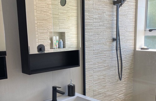 Kohimarama Apartment | Stunning TOP Floor Apartment-kohimarama