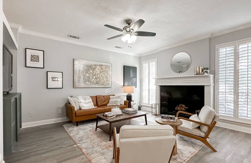 Alden Bridge House | Stunning Townhome Retreat in Woodland, TX