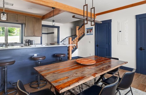 Moscow House | Stunning Trapp Lodge Townhouse, Brand New in Stowe