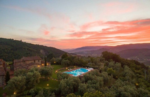 Monsummano Terme Villa | Stunning Tuscan farmhouse