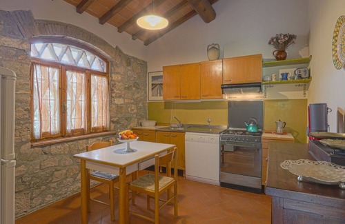 Greve in Chianti Villa | Stunning villa for 4 people with WIFI, pets allowed and panoramic view
