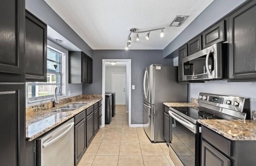 West Melbourne House | Stunning Vacation House with Pool Near Beach