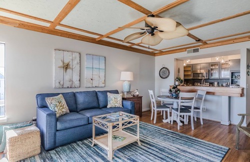 Oceanmarsh Subdivision Condo | Stunning Views - Pool and Ocean Views - Harbor Island Beach House