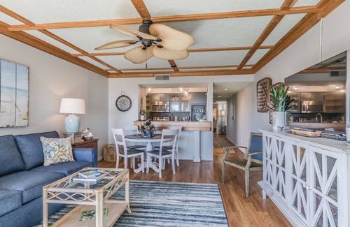 Oceanmarsh Subdivision Condo | Stunning Views - Pool and Ocean Views - Harbor Island Beach House