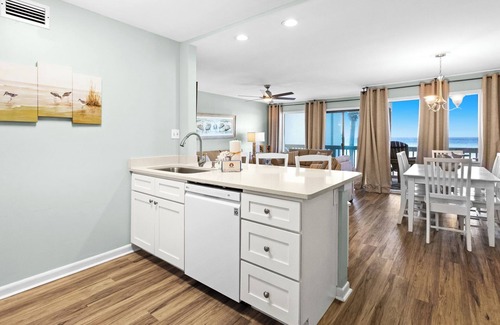 Fort Bay Condo | Stunning views await at Latitude 29 Unit 21