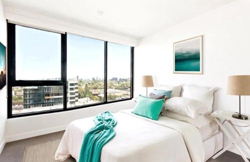 South Yarra Apartment | Stunning Views in central South Yarra