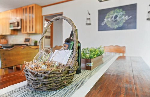 Franklin Cabin | STUNNING VIEWS! LUXURY MT VISTA LODGE CLOSE TO DOWNTOWN & HIGHLANDS