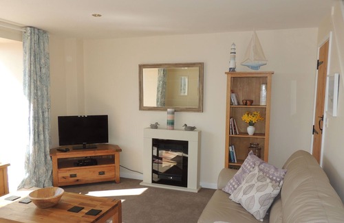 Rhyd-y-clafdy House | Stunning views of Cardigan Bay, quiet location, dogs welcome on a farm