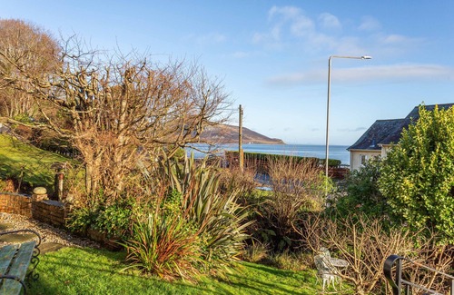 Whiting Bay Cottage | Stunning views of Whiting Bay, Holy Isle and The Clyde WiFi - arranescapes.co.uk
