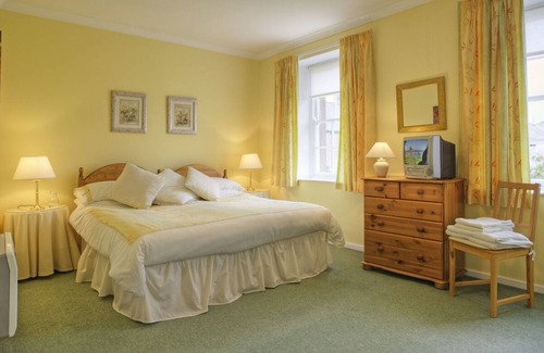Belford Cottage | Stunning views over open farmland with sheep outside your window