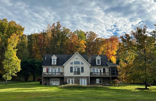 Millville House | Stunning Views, Riverfront Privacy, 18-Acre Estate - Near Hikes, Wine/Breweries!