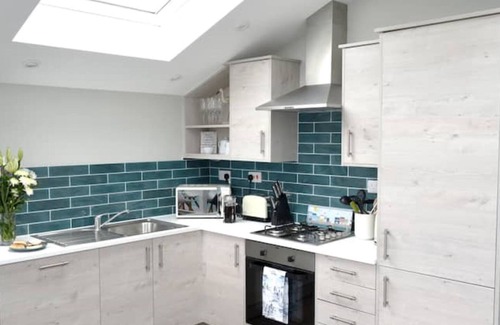 Westleigh House | Stunning views, short walk to Westward Ho! beach and Coast Path