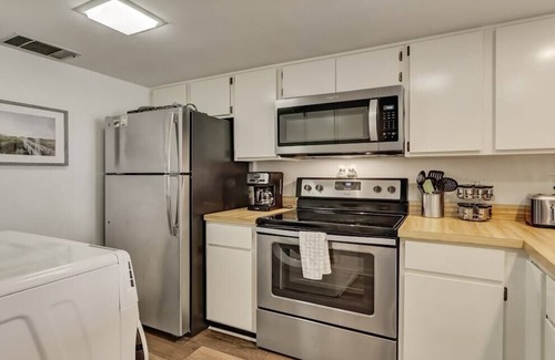 Amelia City Apartment | Stunning views! 6th floor Surf & Racquet Club!