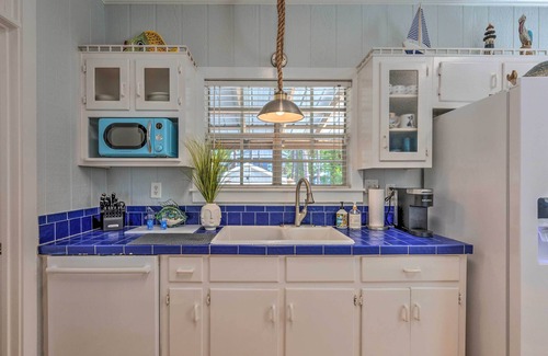 Dauphin Island House | Stunning Views & Waterfront Fun: Aloe Bay Home