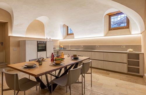 Barclaino Villa | Stunning villa for 6 guests with WIFI, TV and terrace