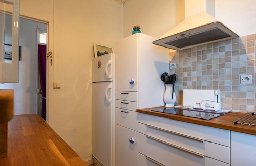 Cleder House | Stunning villa for 2 guests with TV and patio