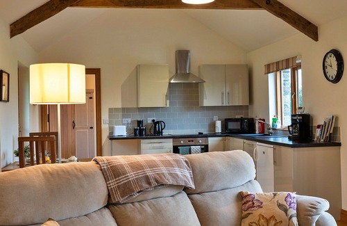 Liskeard House | Stunning villa for 2 guests with hot tub, WIFI and pets allowed