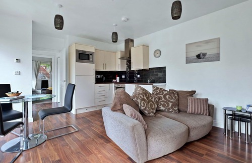 Lochgilphead House | Stunning villa for 2 guests with WIFI, terrace and pets allowed