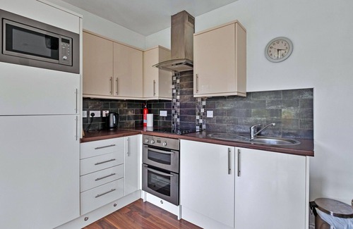 Lochgilphead House | Stunning villa for 2 guests with WIFI, terrace and pets allowed