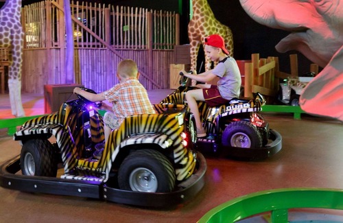 Heijen House | Stunning villa for 2 guests with pool, WIFI, TV, terrace and parking