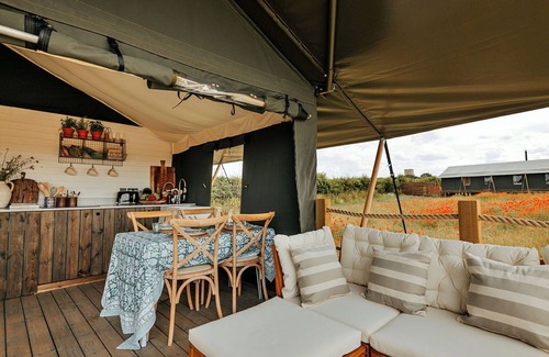 Little Walsingham House | Stunning villa for 3 people with pets allowed