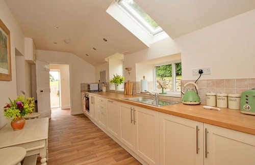 Hallington House | Stunning villa for 4 guests with WIFI, TV and pets allowed