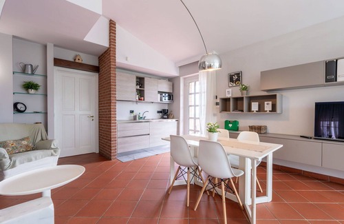 Barolo House | Stunning villa for 4 guests with WIFI, TV, terrace and panoramic view