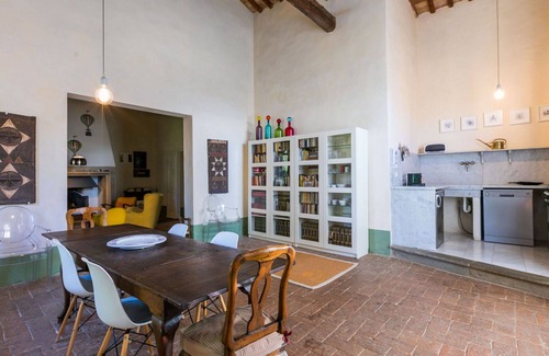 Lorenzana Villa | Stunning villa for 4 people with WIFI, A/C, pool