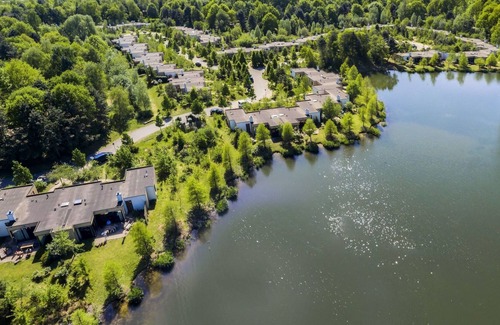 Heijen House | Stunning villa for 4 people with pool, WIFI, TV, terrace and parking