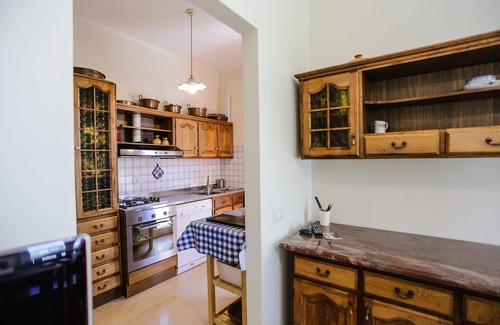 Saltara Villa | Stunning villa for 5 people with WIFI, private pool, A/C, TV, patio and panoramic view