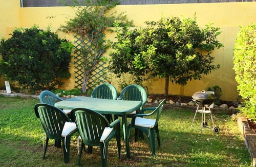 Tamarit House | Stunning villa for 6 people with WIFI, A/C, pool, TV, terrace and parking