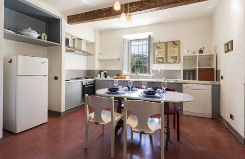 Vicopelago Villa | Stunning villa for 6 guests with hot tub, private pool, A/C, WIFI and TV