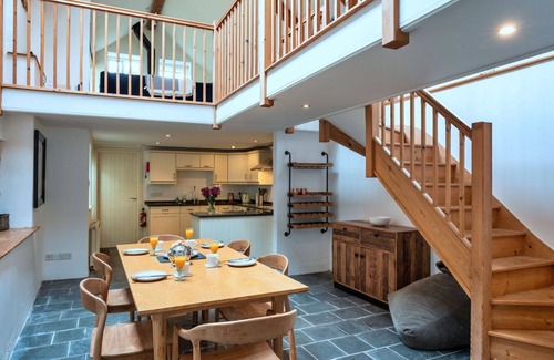 Portloe House | Stunning villa for 6 people with WIFI, terrace and pets allowed