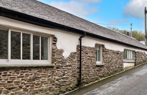 Portloe House | Stunning villa for 6 people with WIFI, terrace and pets allowed