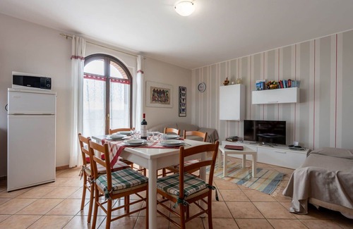 Barolo House | Stunning villa for 6 people with private pool, WIFI, TV and terrace