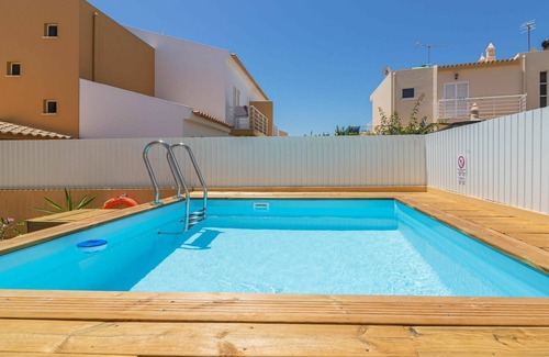 Pera House | Stunning villa for 6 people with WIFI, private pool, A/C, TV and balcony