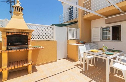 Pera House | Stunning villa for 6 people with WIFI, private pool, A/C, TV and balcony