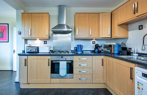 Abersoch House | Stunning villa for 7 people with WIFI and pets allowed