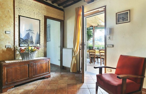 Villabuona Villa | Stunning villa for 8 people with private pool, WIFI, TV, veranda and panoramic view, close to L.