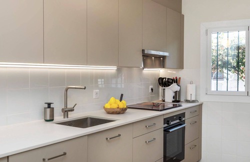 Benicassim House | Stunning villa for 7 people with A/C, WIFI, TV and patio