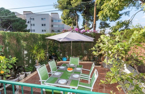 Benicassim House | Stunning villa for 7 people with A/C, WIFI, TV and patio