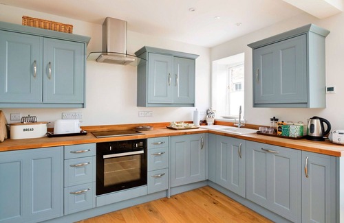 Monmouth House | Stunning villa for 4 guests with WIFI and pets allowed