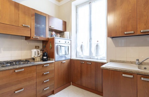 Dolceacqua House | Stunning villa for 4 guests with WIFI, TV and balcony