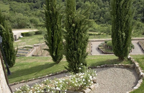 Gaiole in Chianti Villa | Stunning villa for 16 people with A/C, private pool, WIFI, TV, patio and panoramic view