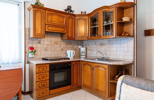 Rossi House | Stunning villa for 4 people with TV and terrace