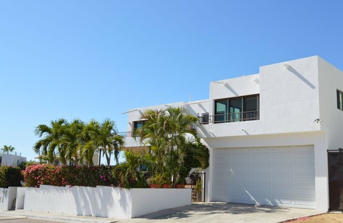 Cabo Bello House | STUNNING VILLA IN EXCLUSIVE CABO NEIGHBORHOOD!