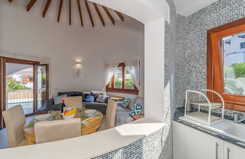Punta Prima Villa | Stunning Villa with Private Pool, 3 mins walk to beach!